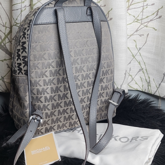 Michael kors abbey medium backpack - Picture 2 of 10